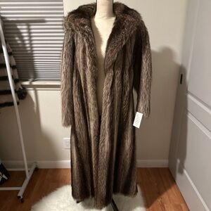 Elegant Brown Hooded Raccon Fur Coat